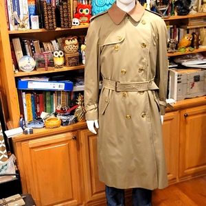 - Vintage  Authentic Burberry trench coat